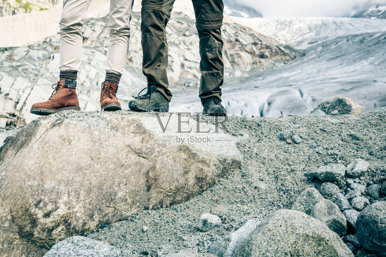 徒步旅行者的靴子照片摄影图片