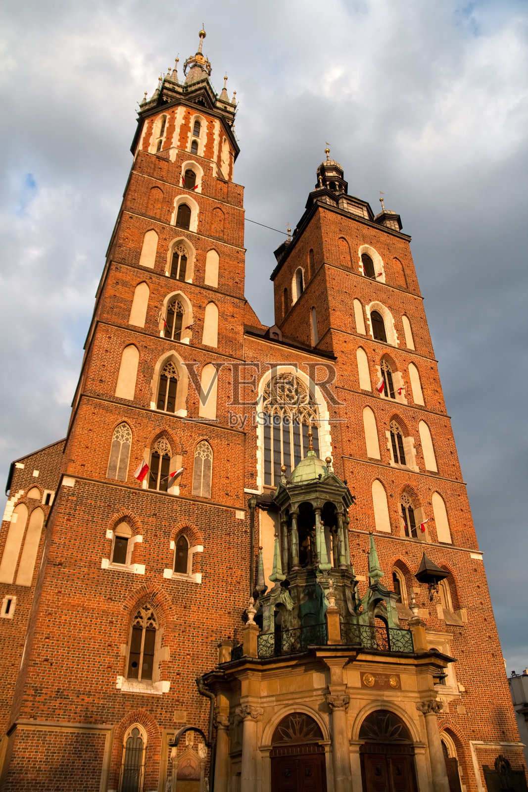 克拉科夫圣母玛利亚教堂照片摄影图片