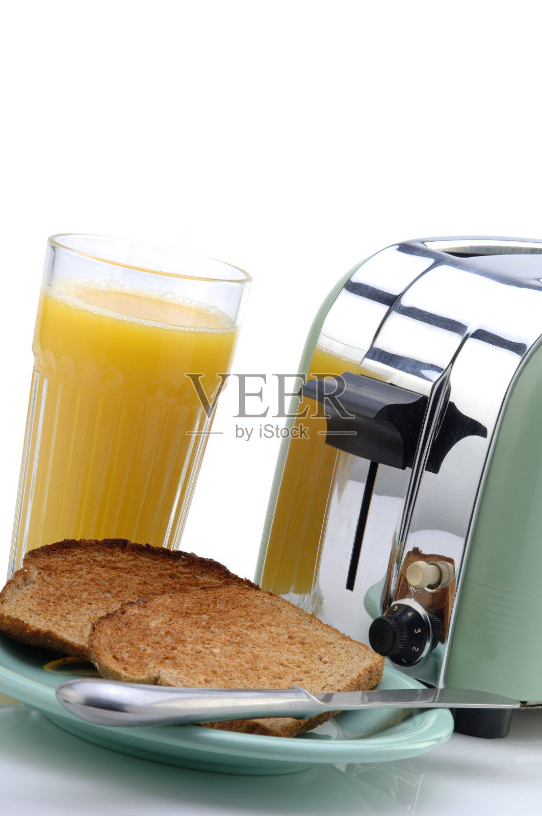 光吃早餐照片摄影图片