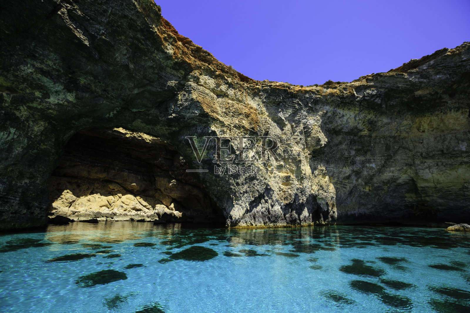 蓝色的湖照片摄影图片