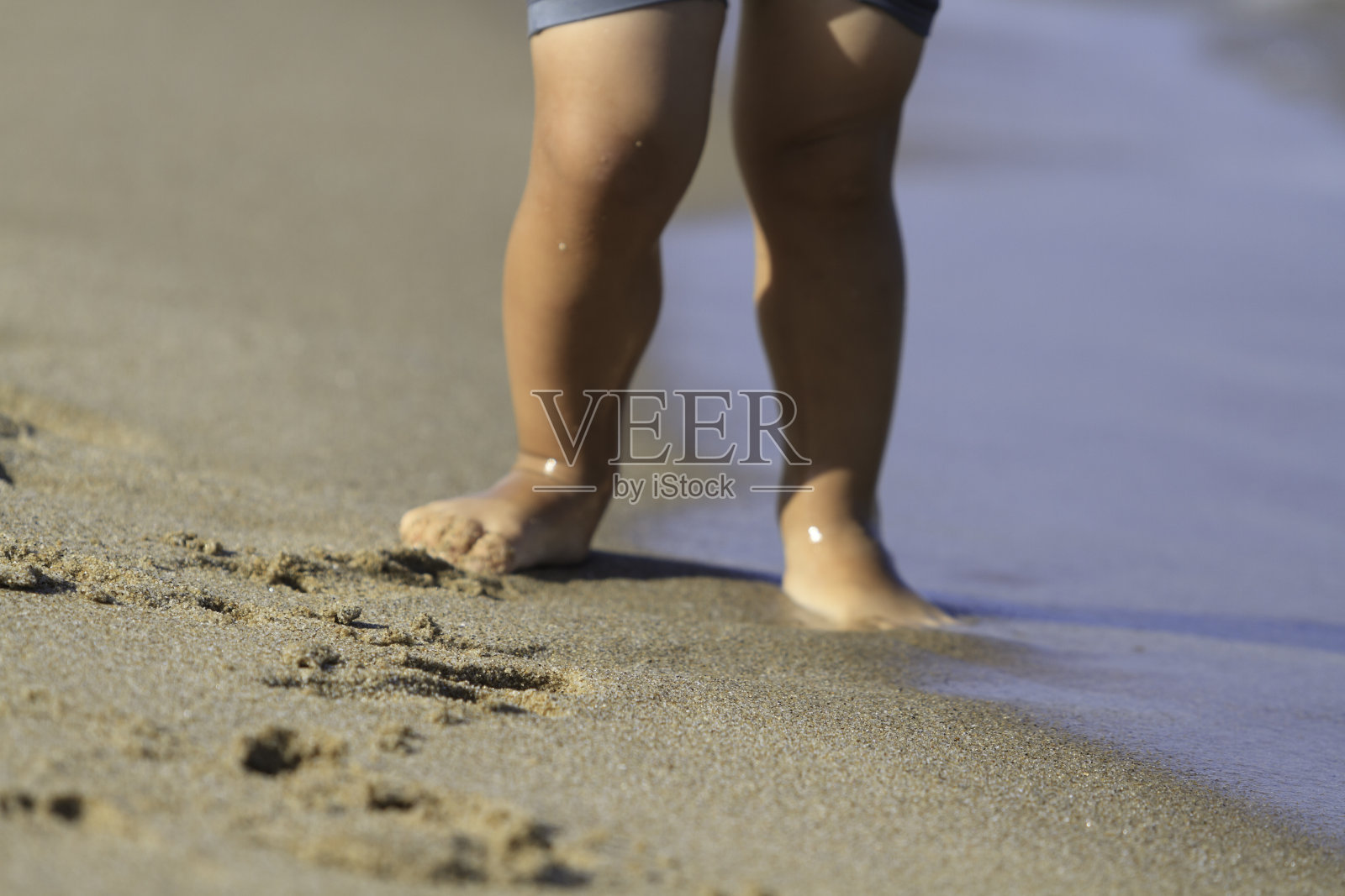 在海滩上照片摄影图片