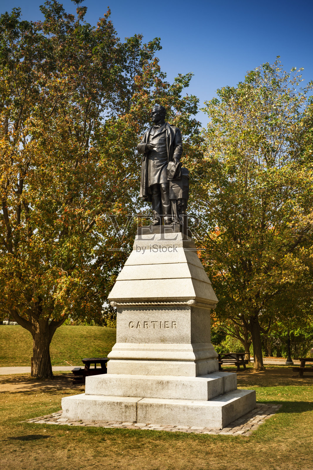 乔治艾蒂安卡地亚照片摄影图片