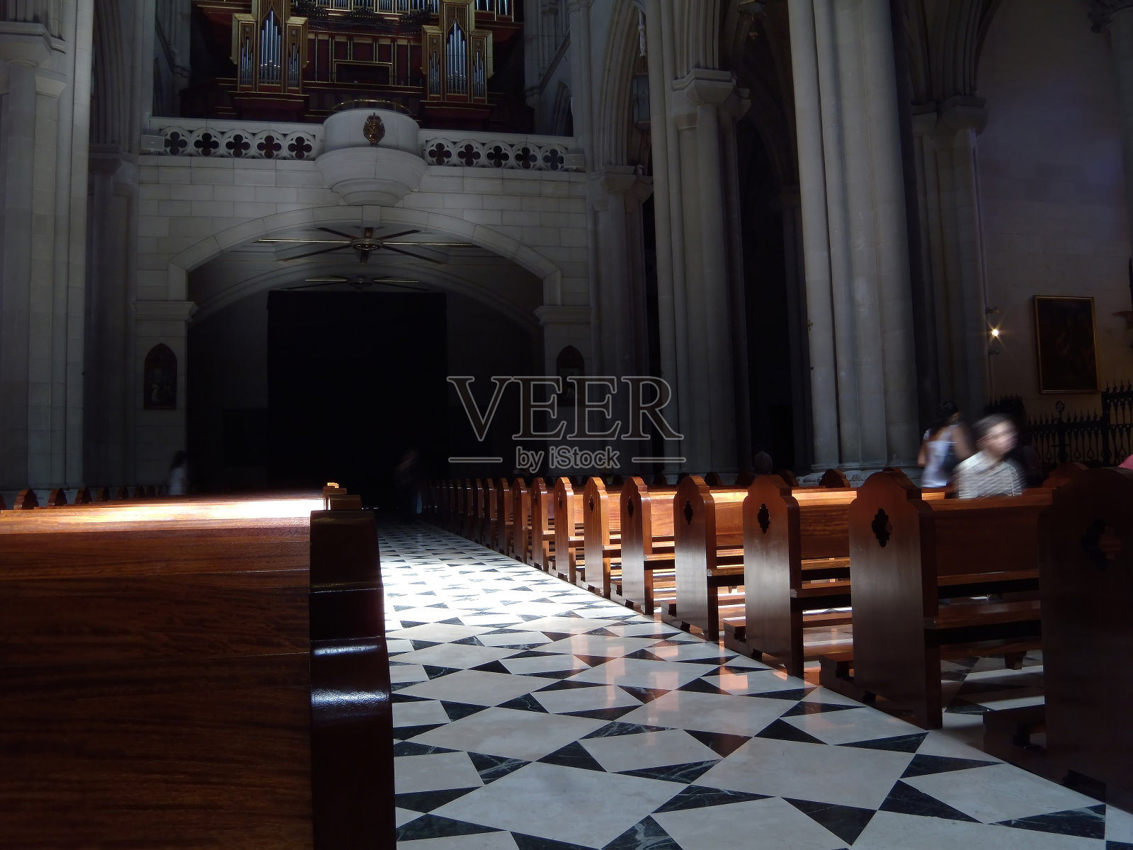 阿尔穆德纳卡泰德拉尔的阳光纳夫照片摄影图片