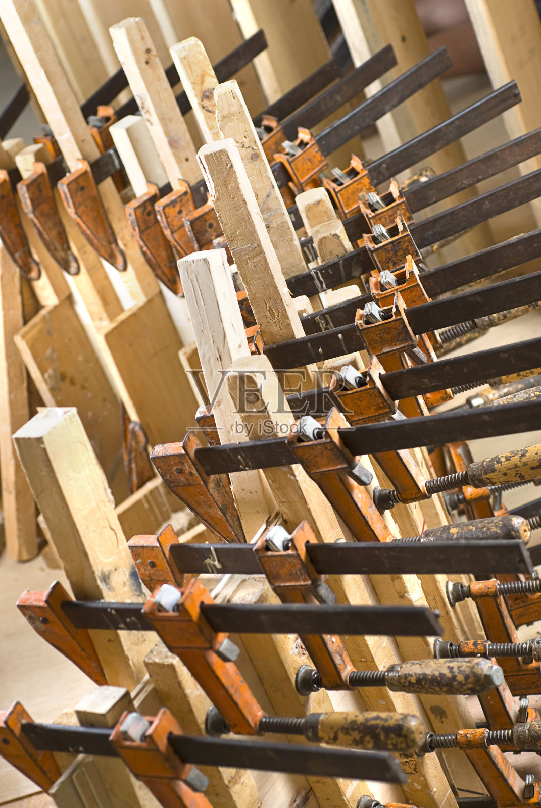 钢筋木夹照片摄影图片