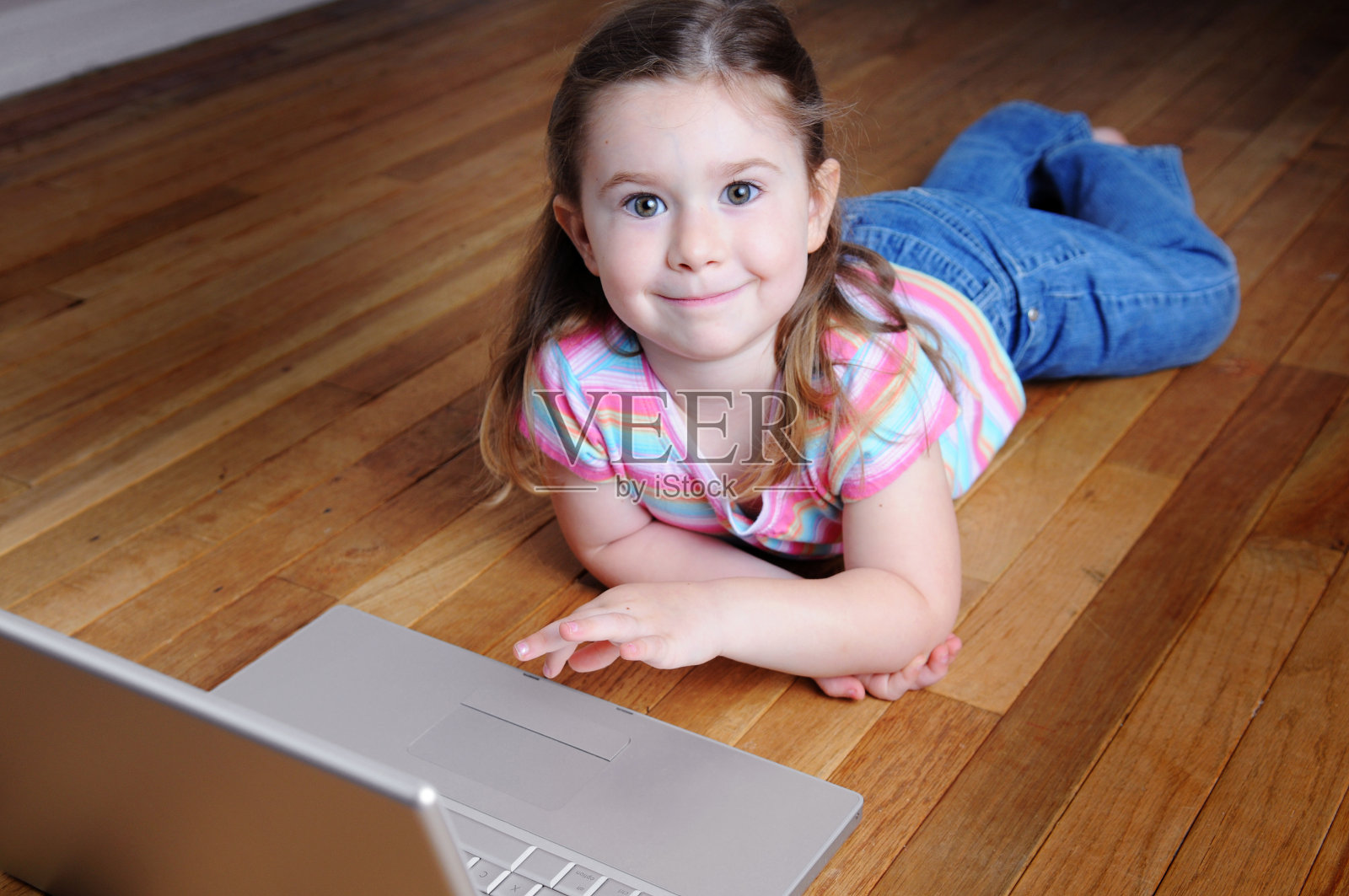 快乐的计算机用户照片摄影图片