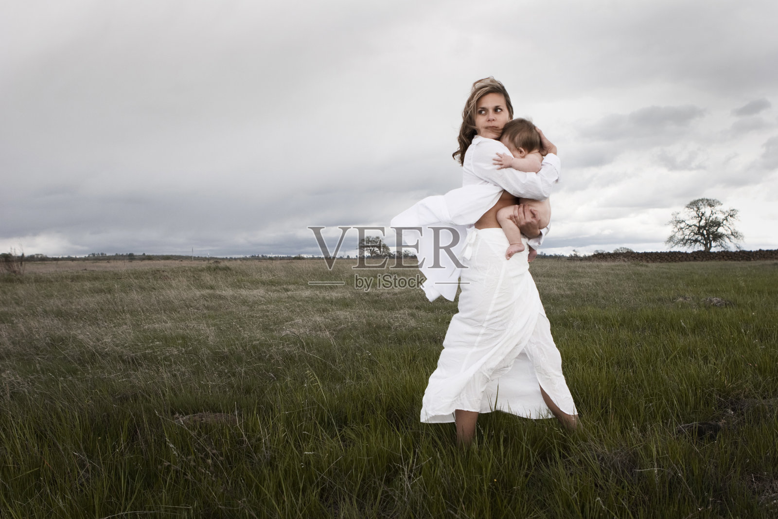 避雨处照片摄影图片