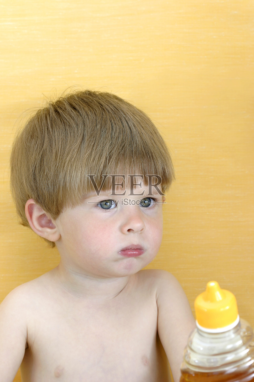 婴儿蜂蜜照片摄影图片