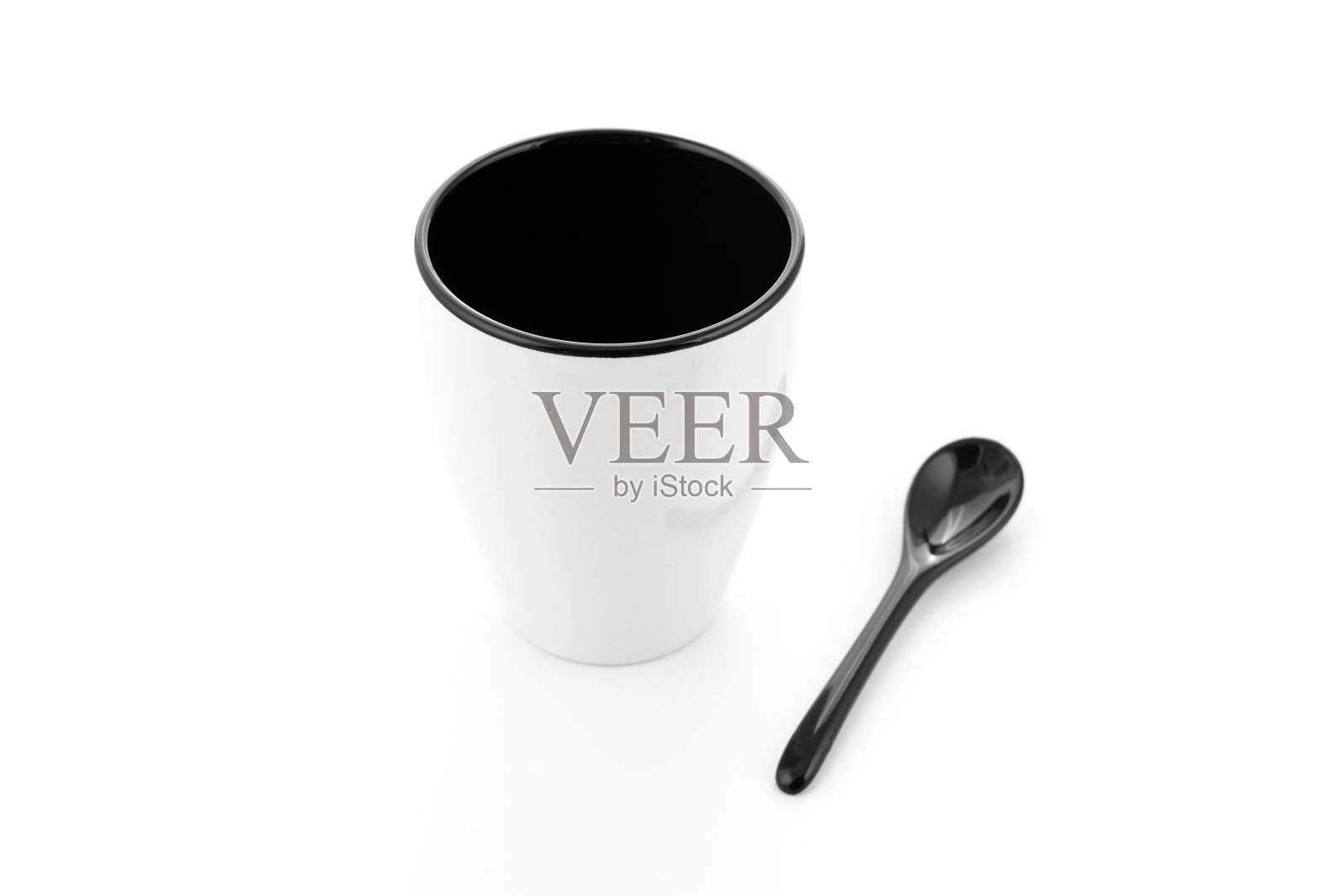 B&W马克杯和黑勺照片摄影图片