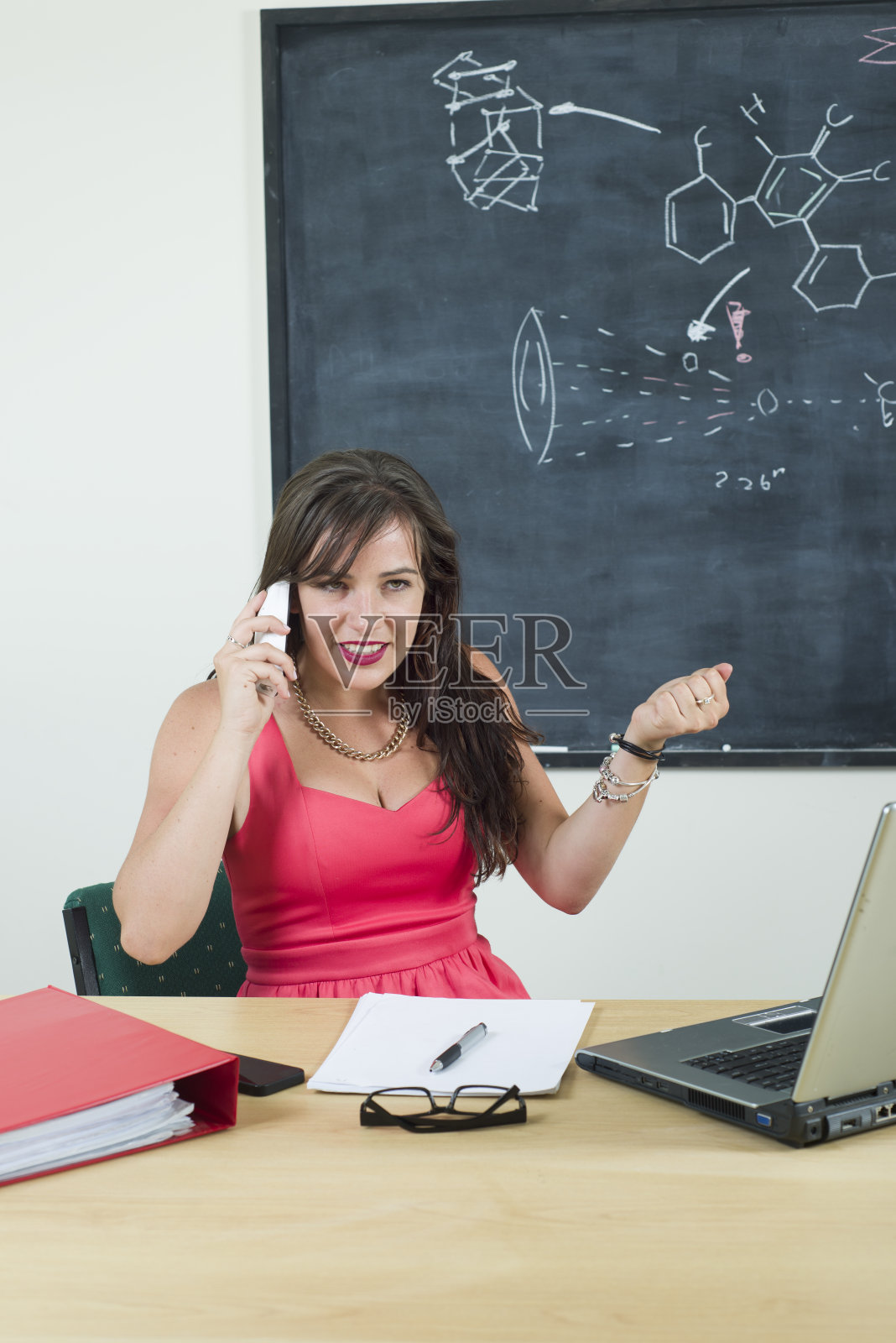 请理解照片摄影图片