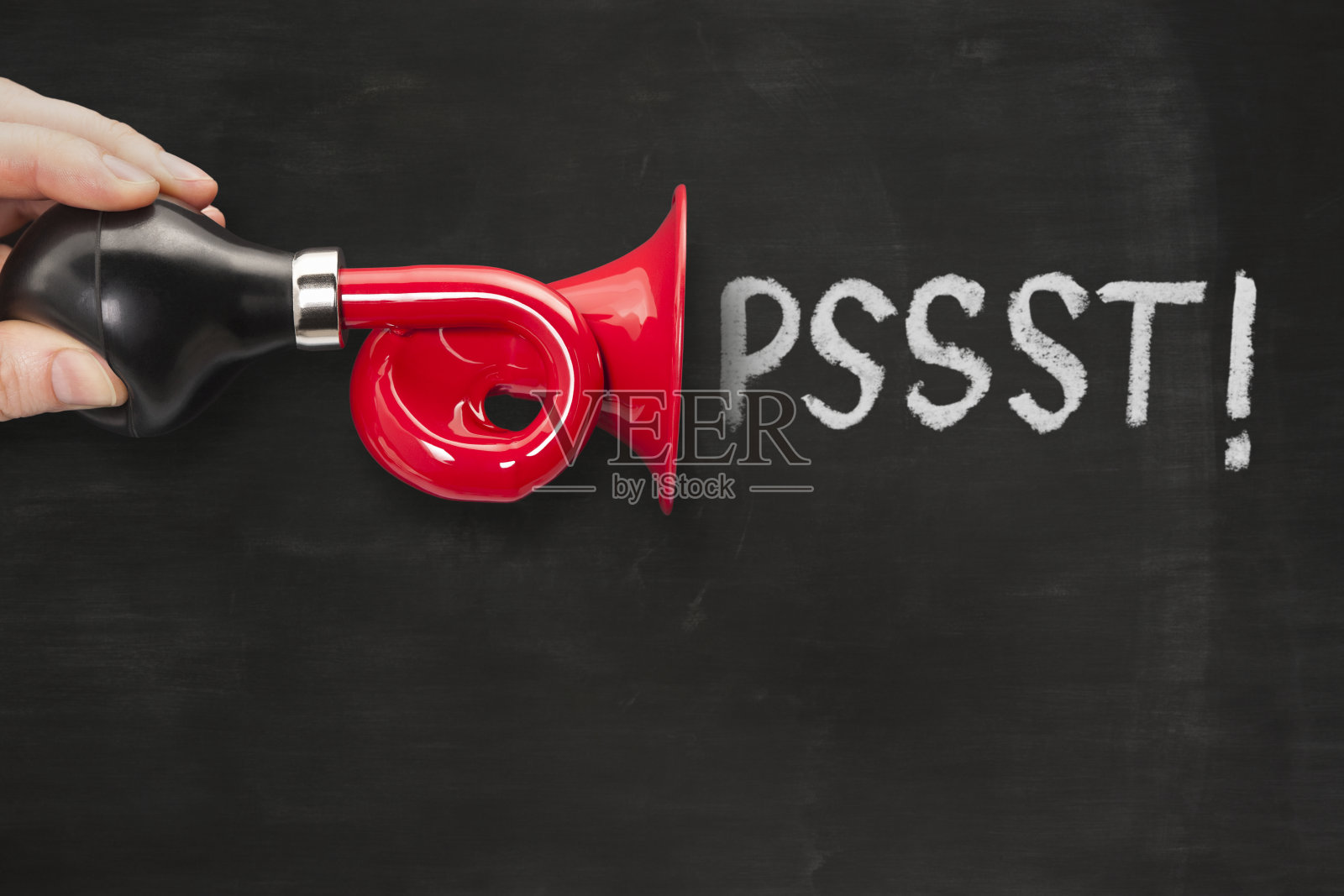 安静的PSSST与大声的红色喇叭并列照片摄影图片