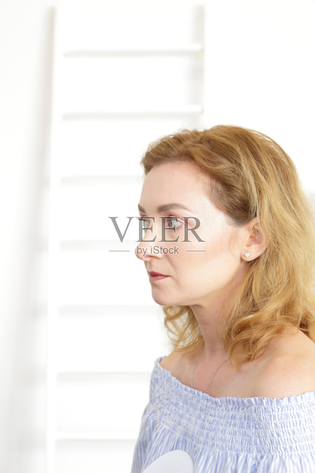 美丽的女人。照片摄影图片