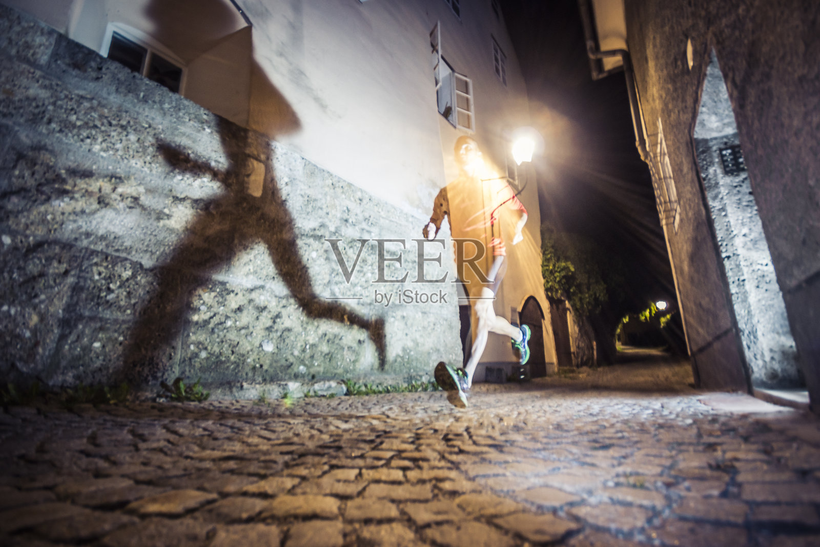 城市夜行照片摄影图片