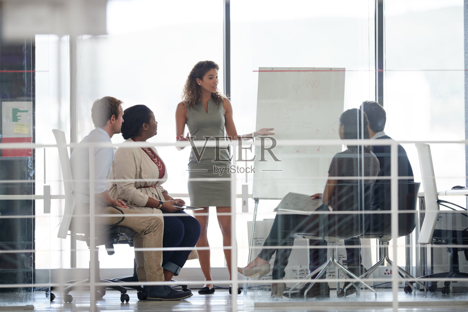 智库内部照片摄影图片