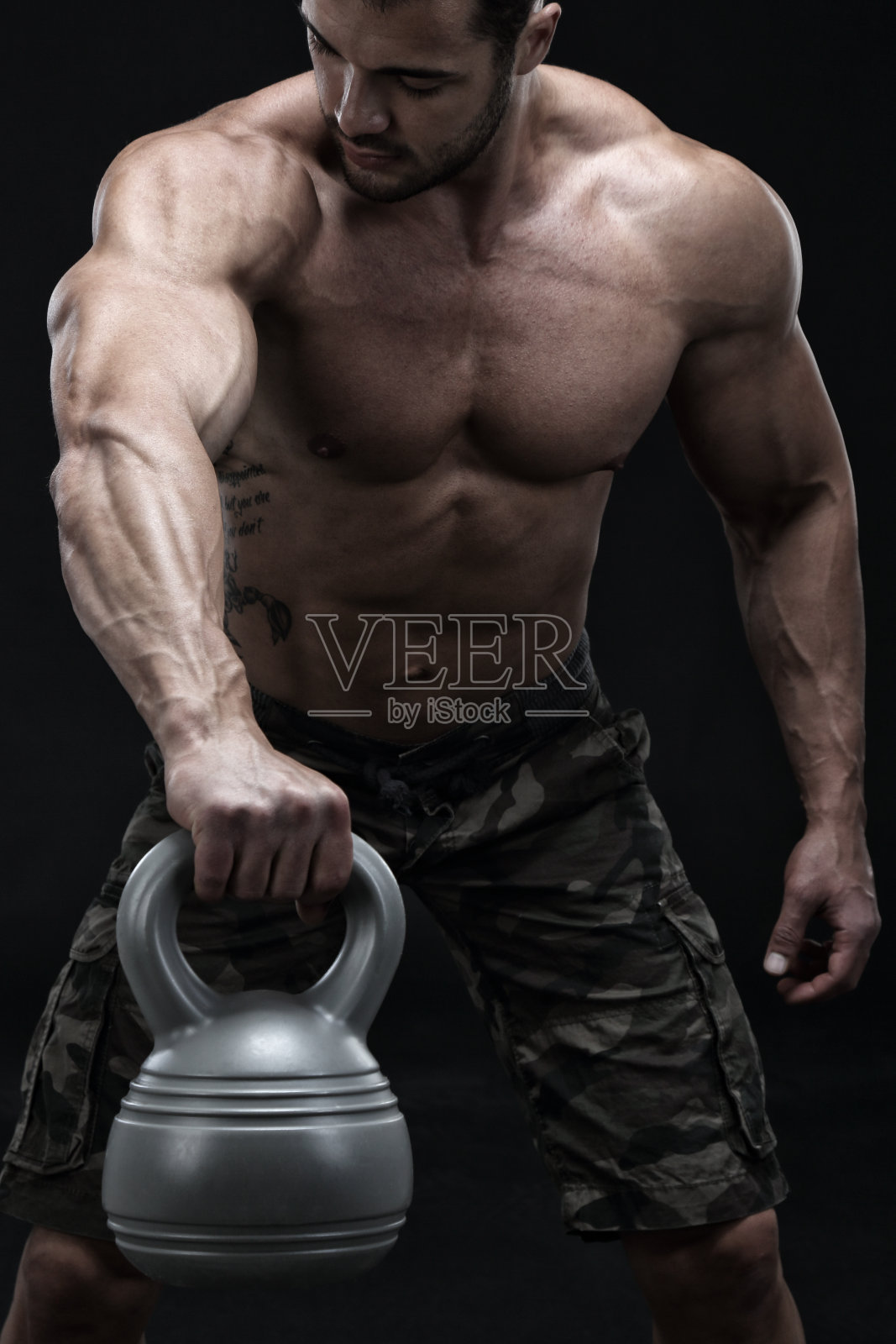 壶铃练习照片摄影图片