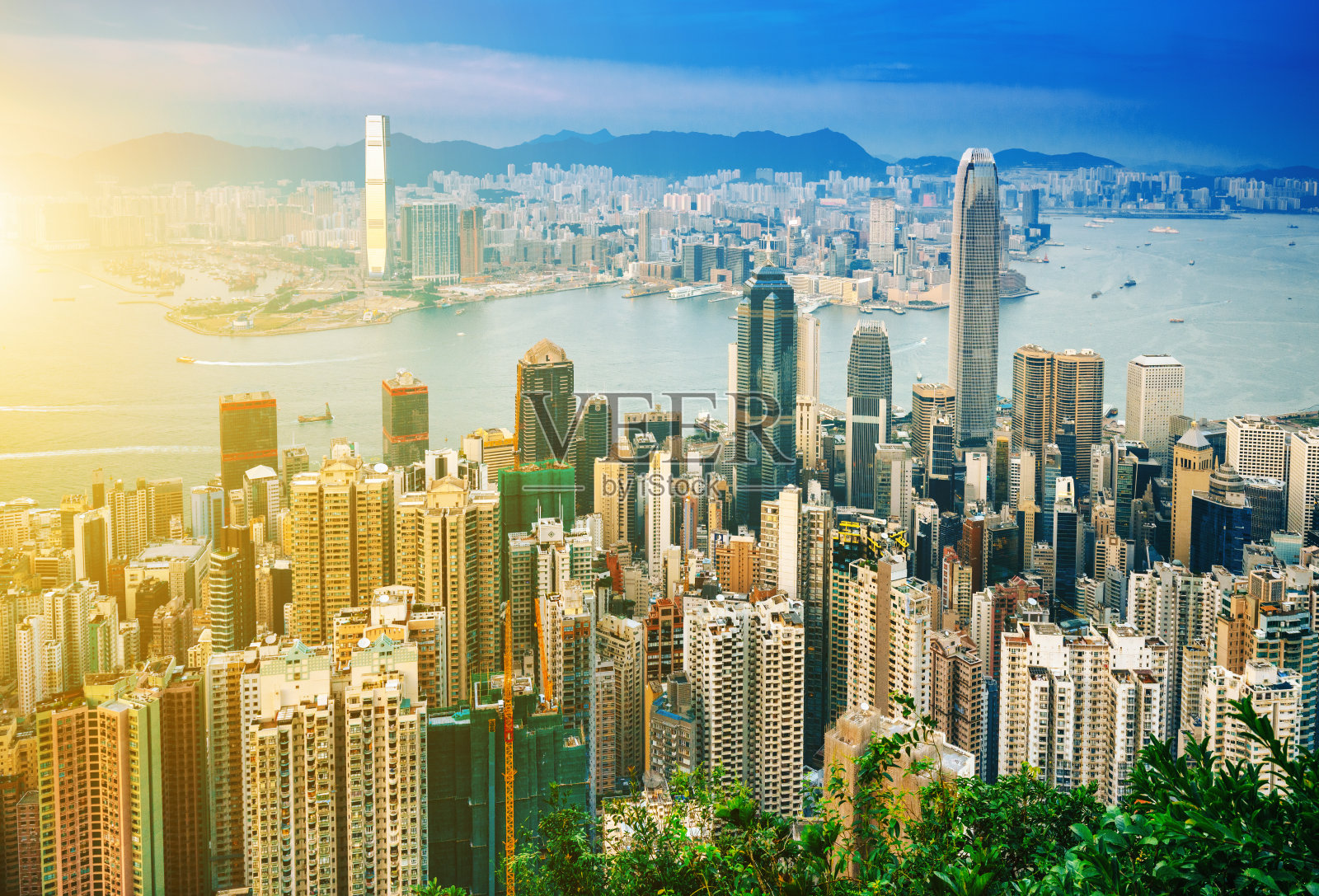 夕阳下的香港天际线照片摄影图片