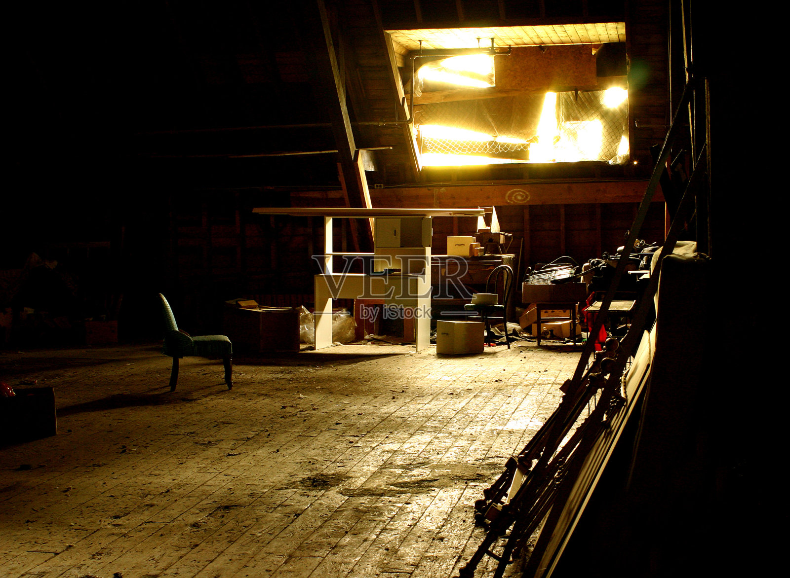 空椅子照片摄影图片