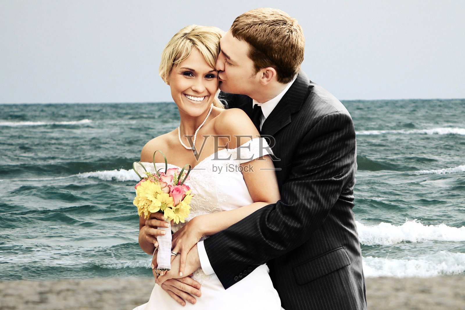 海滩婚礼照片摄影图片