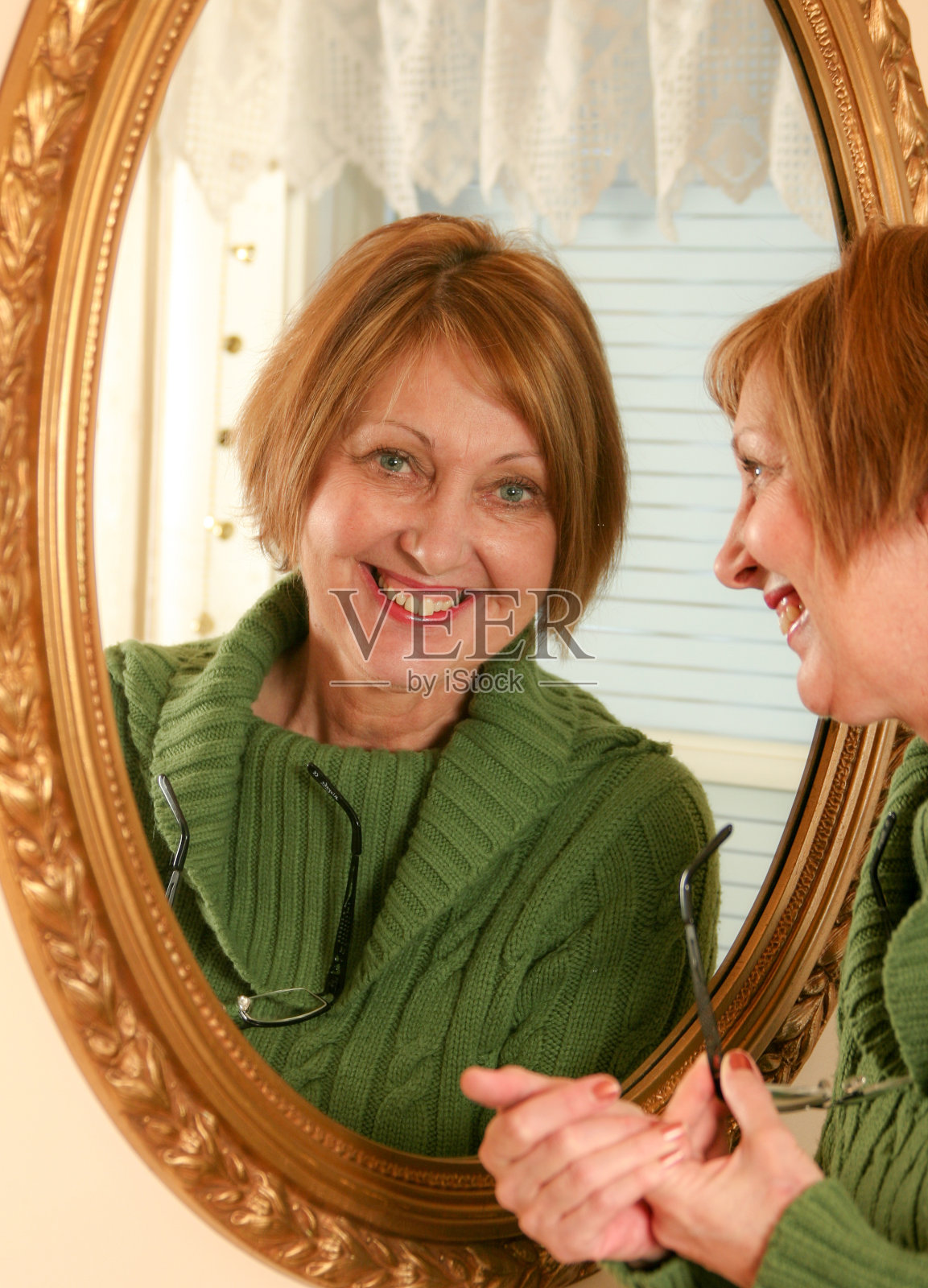 镜子,镜子……照片摄影图片