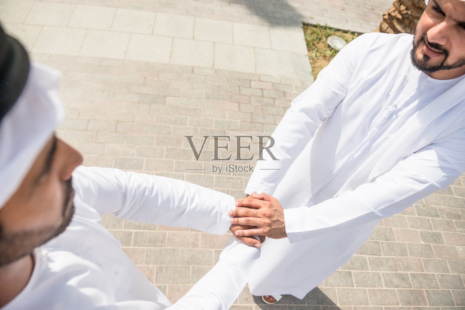 在阿联酋进行交易的酋长照片摄影图片