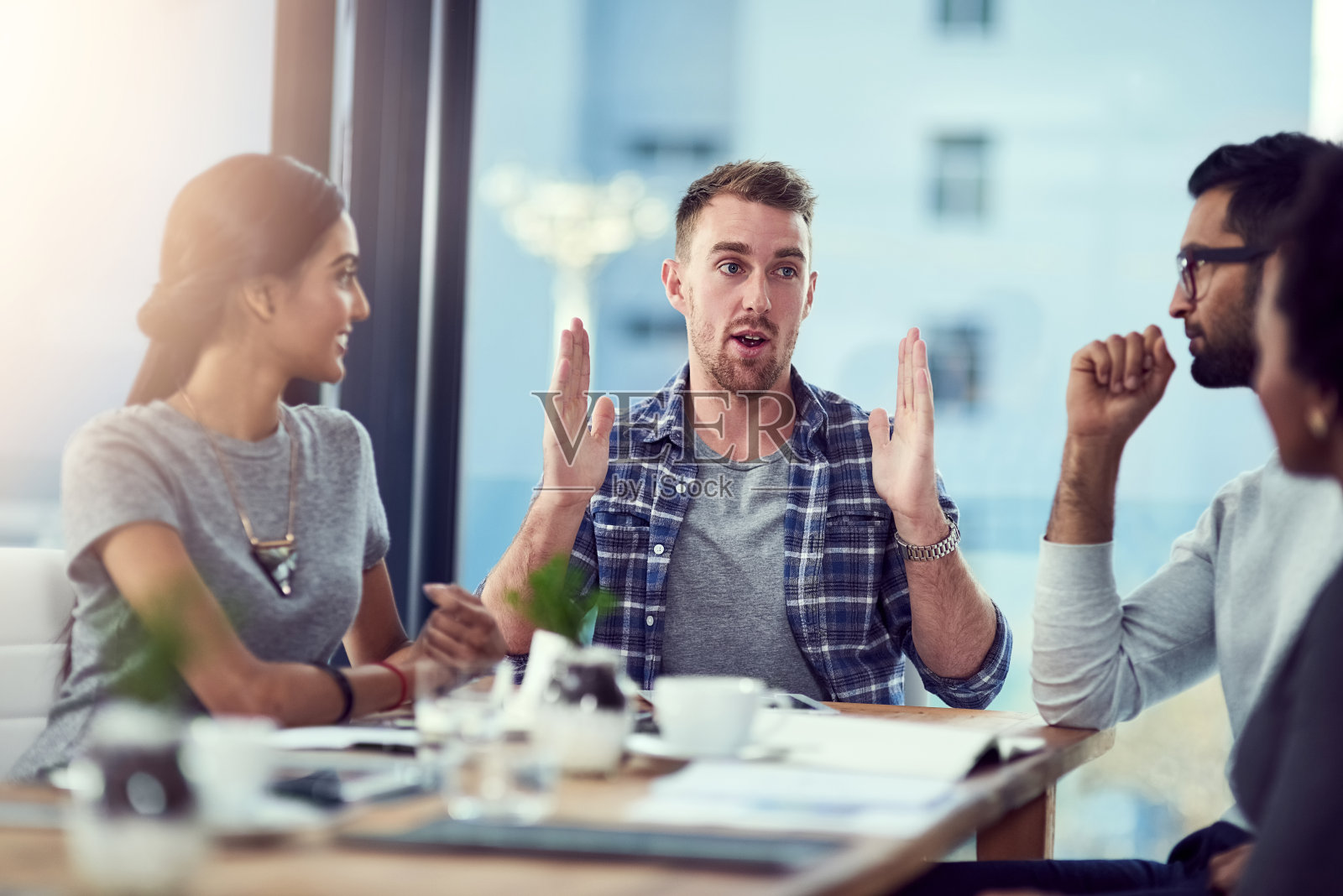 我们应该扩大照片摄影图片