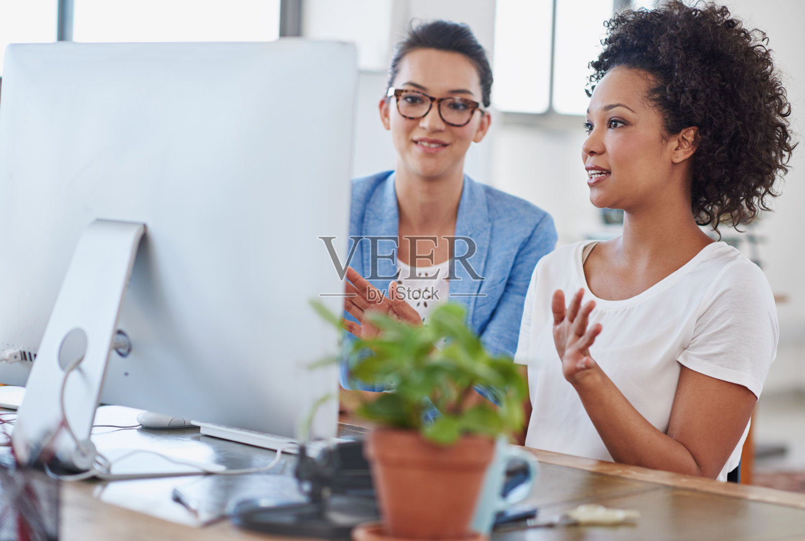 设计理念在流动照片摄影图片