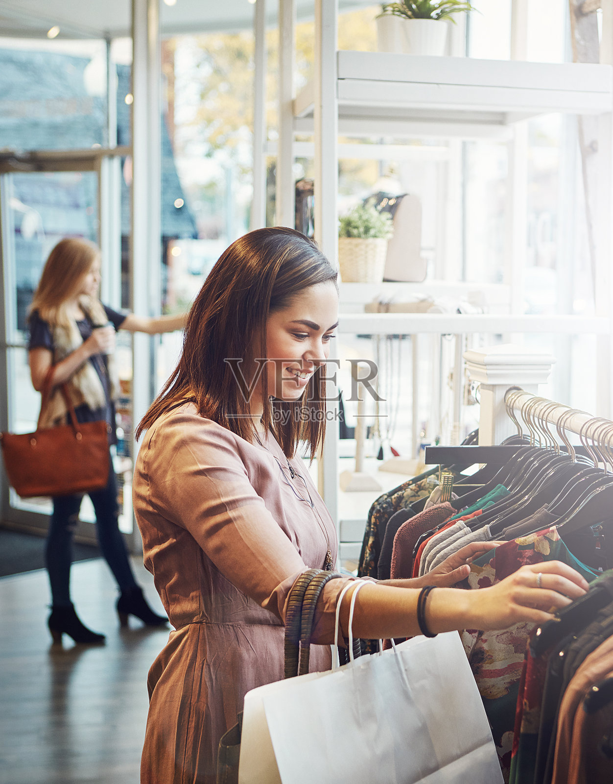 我喜欢我看到的…照片摄影图片