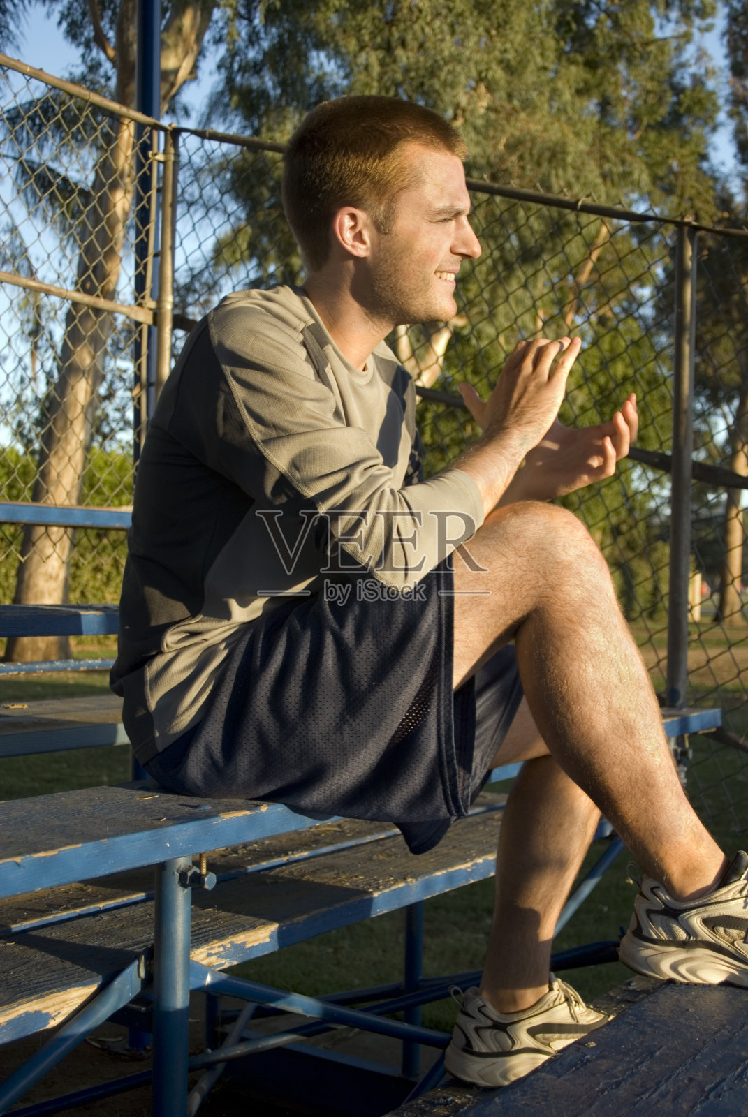 人欢呼照片摄影图片