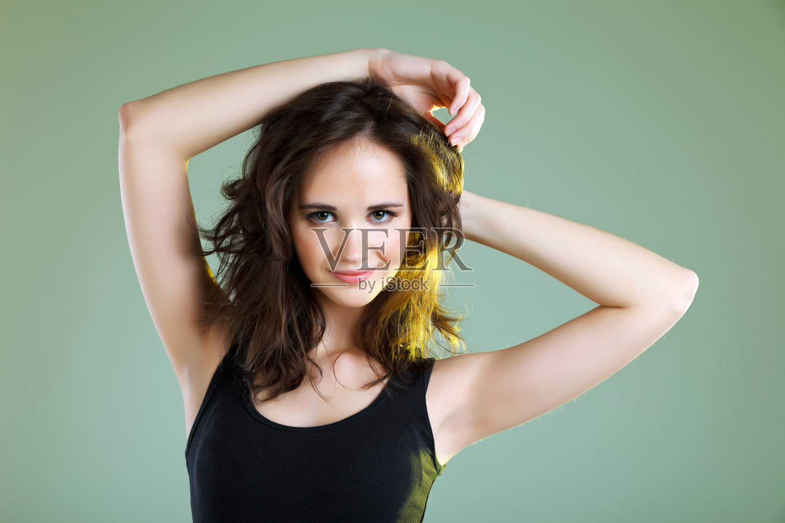 美丽的黑发女人的肖像照片摄影图片