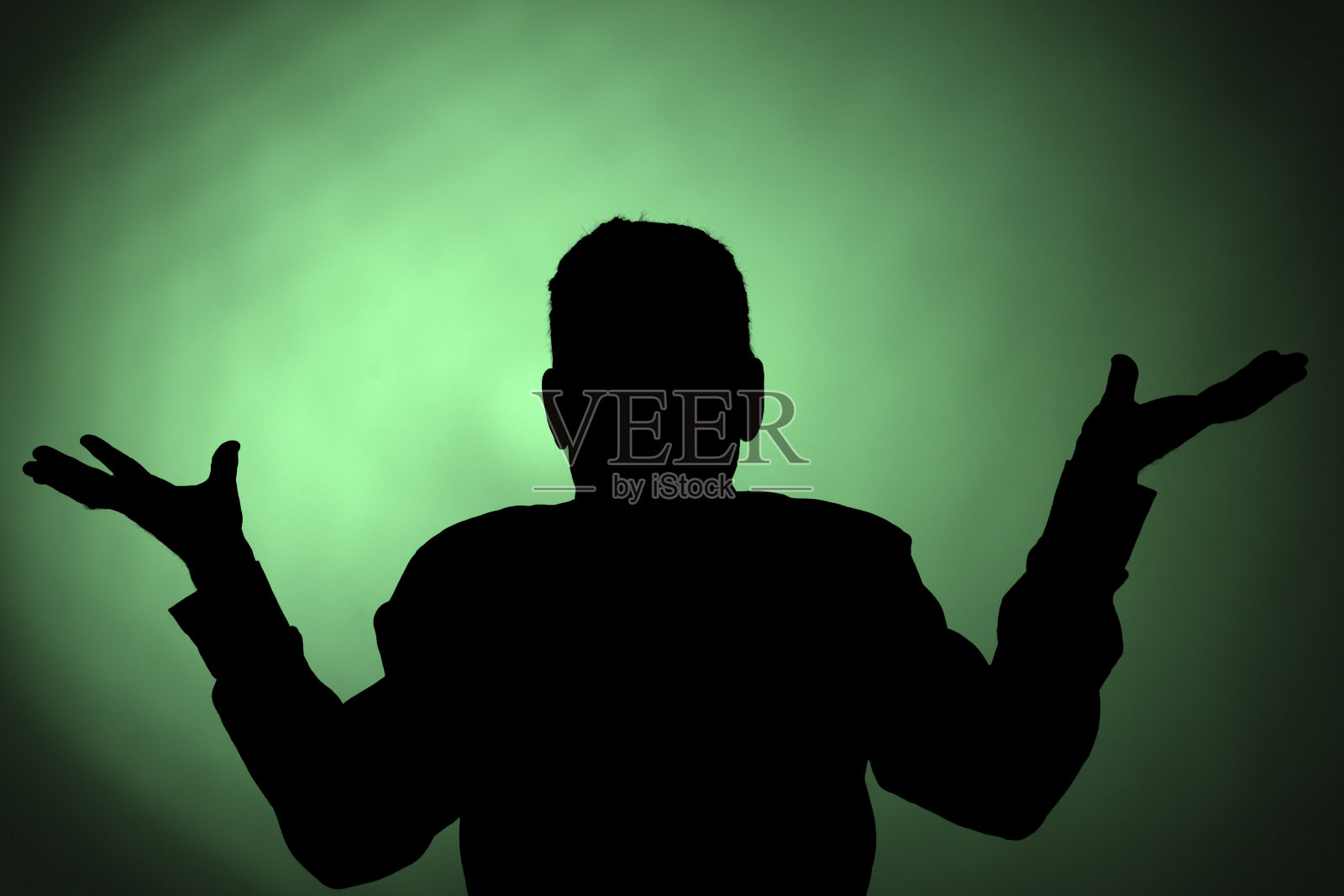 一个男人的剪影照片摄影图片