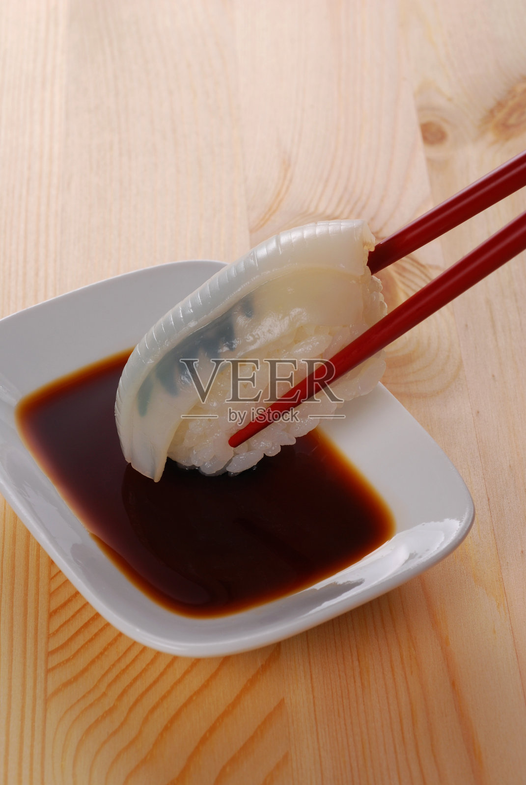 尼吉里祖希和酱油照片摄影图片