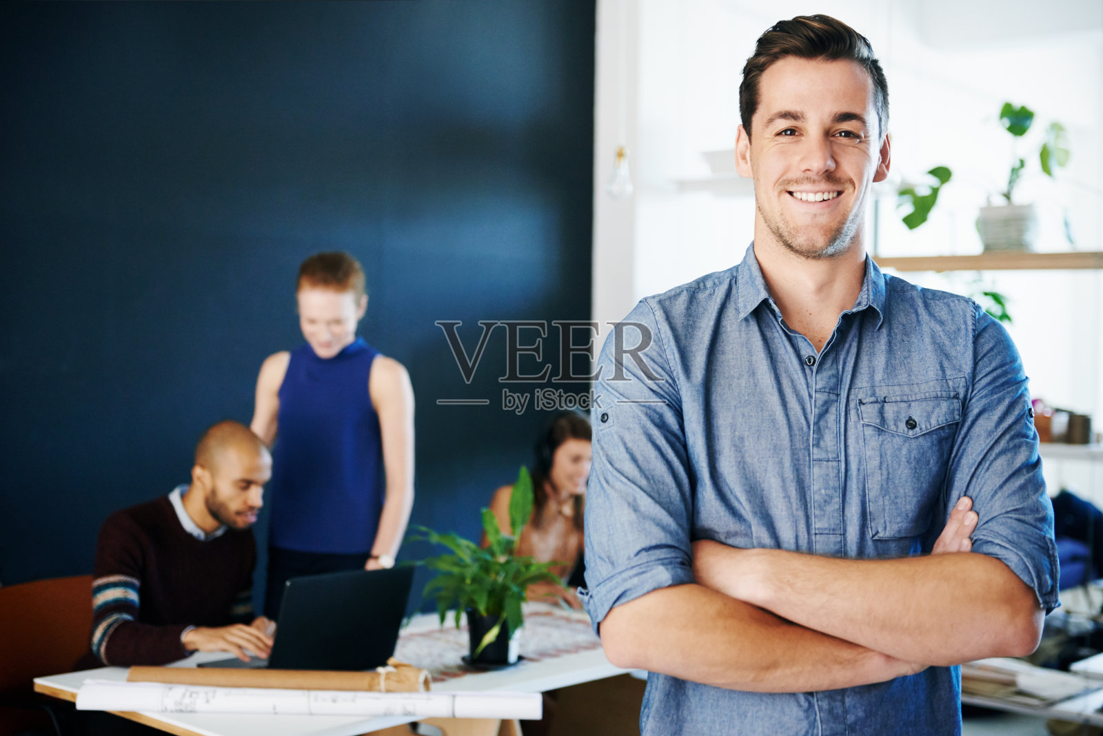 相信我们能把工作做好照片摄影图片