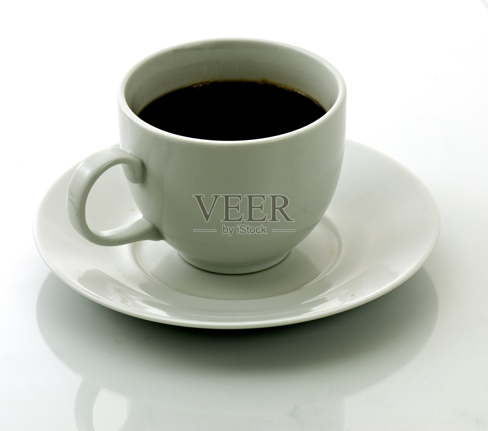 白瓷咖啡杯和茶碟-孤立照片摄影图片