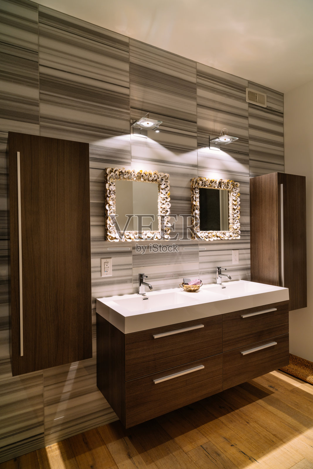 豪华浴室内部照片摄影图片