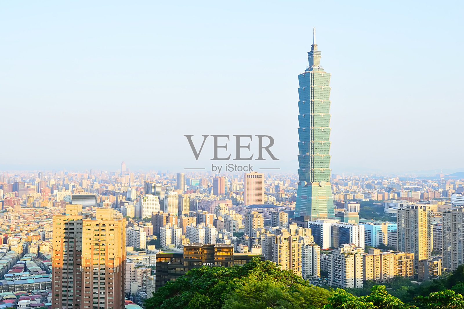 台湾台北市日出时的全景照片摄影图片