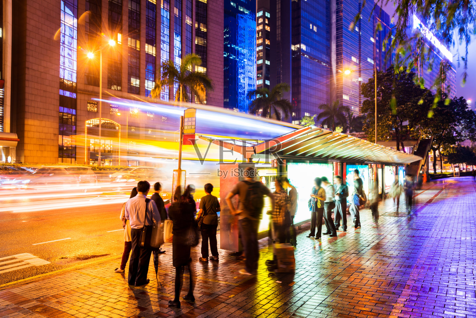 通过城市交通照片摄影图片