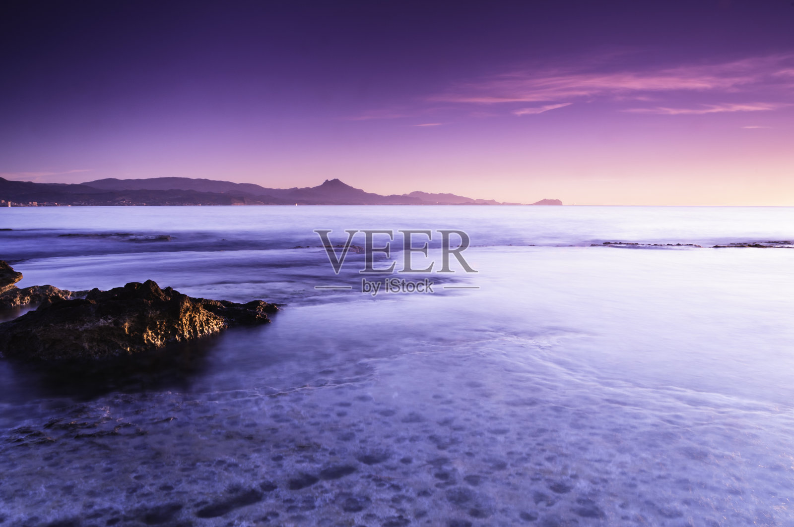 阿利坎特的紫色海岸照片摄影图片