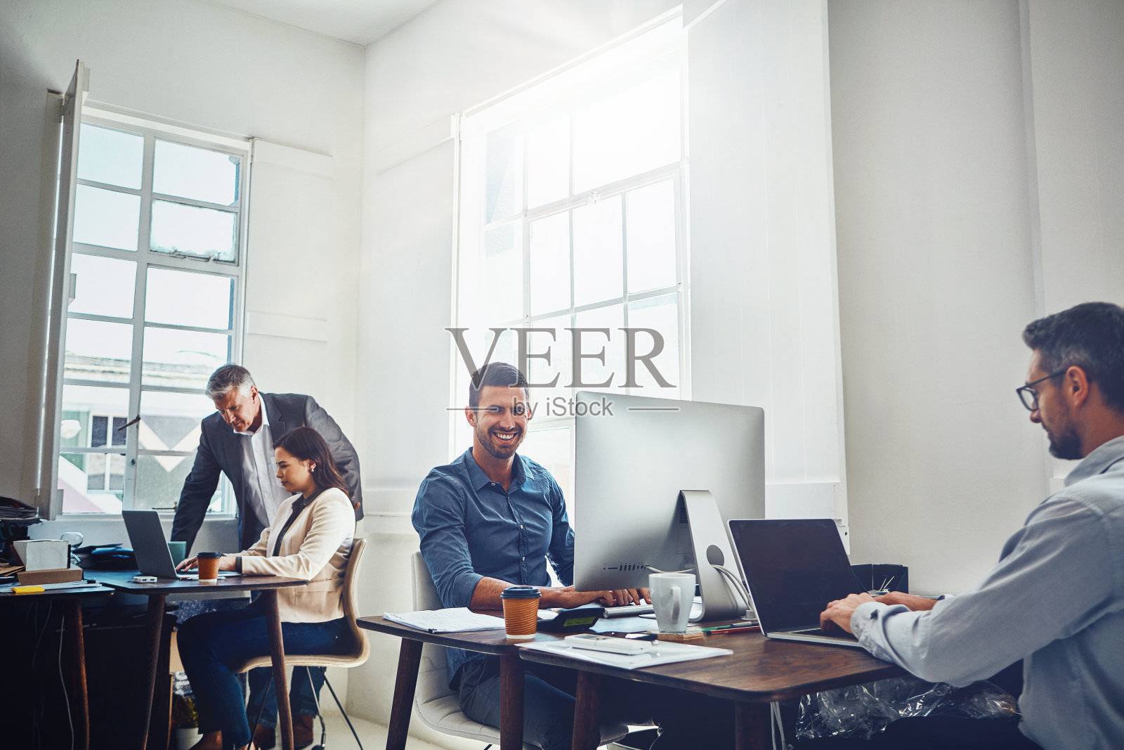 我们是一个目标导向的团队照片摄影图片