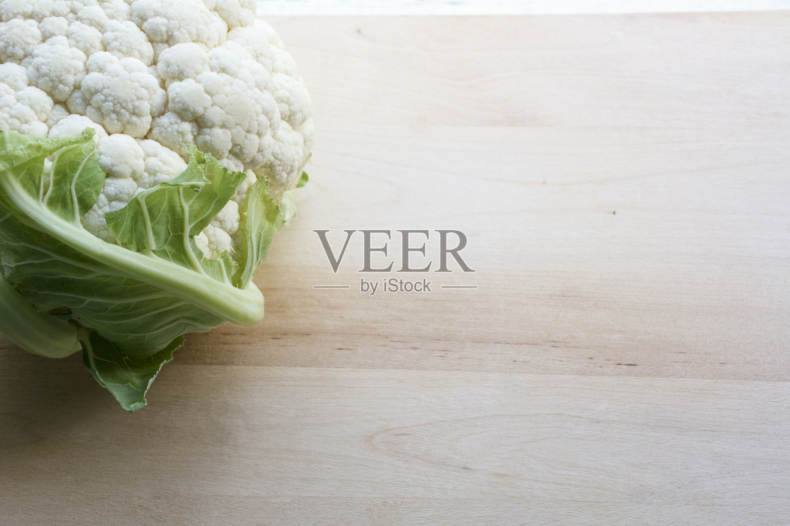 一个新鲜的花椰菜照片摄影图片