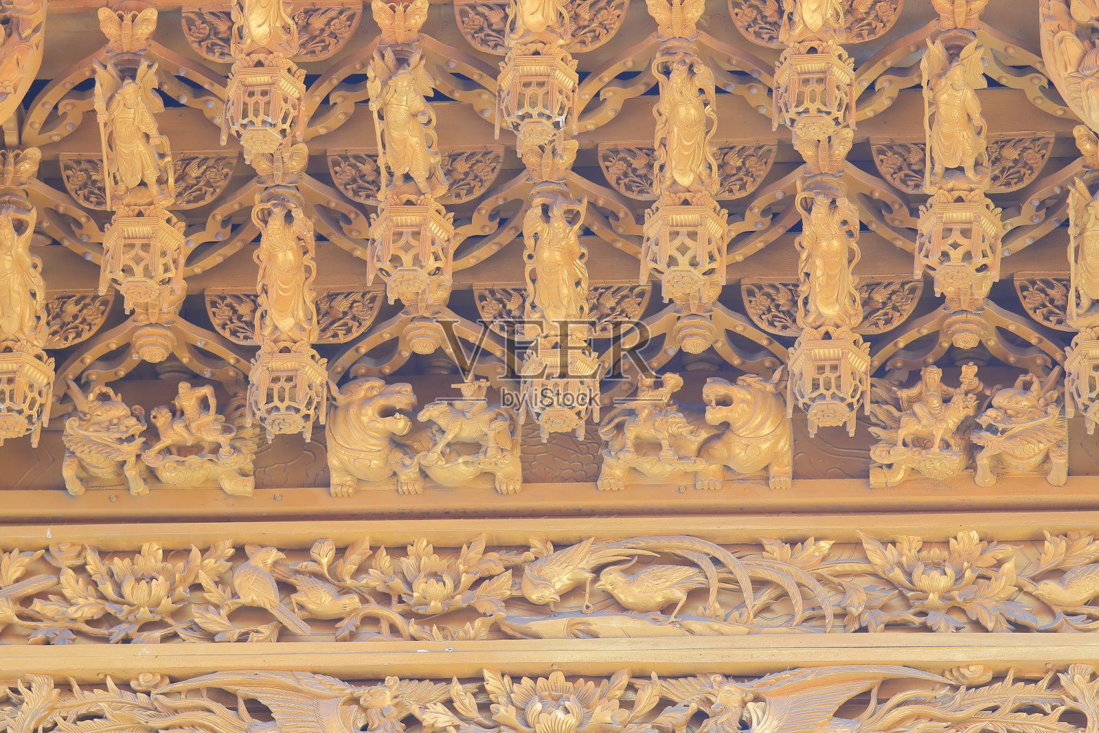 传统的中国寺庙屋顶建筑照片摄影图片