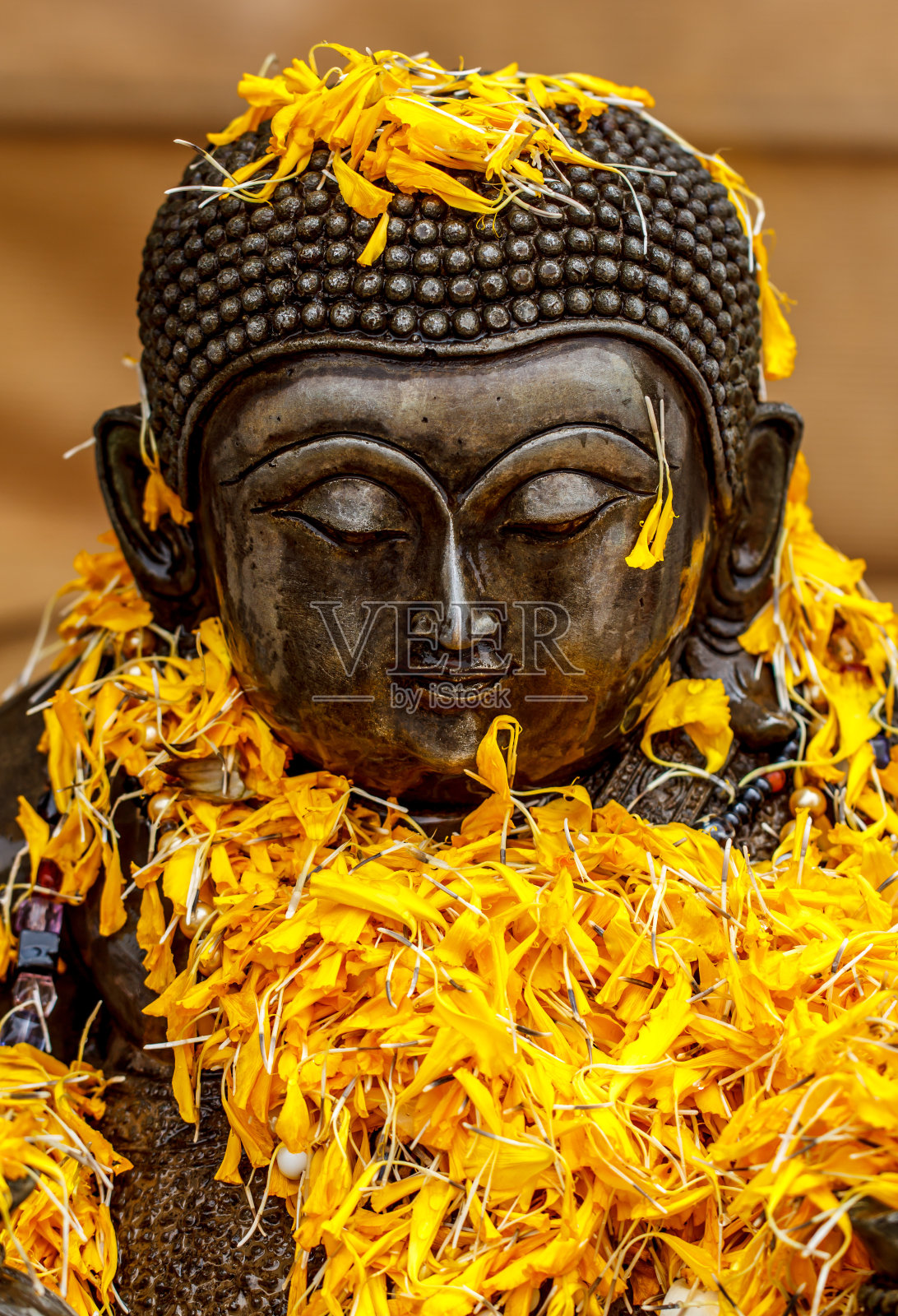 来自泰国寺庙的佛像照片摄影图片