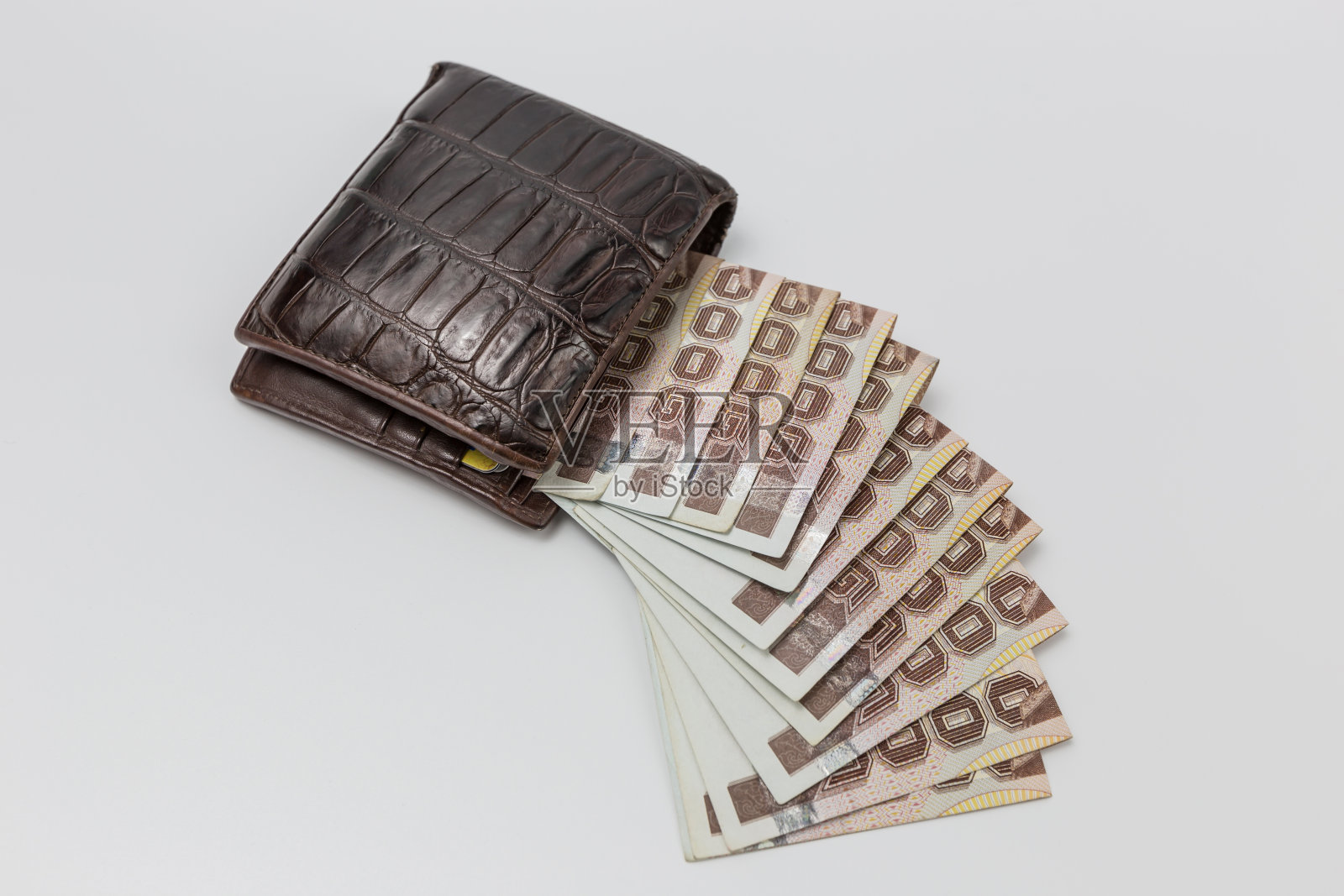 钱包里有钱照片摄影图片