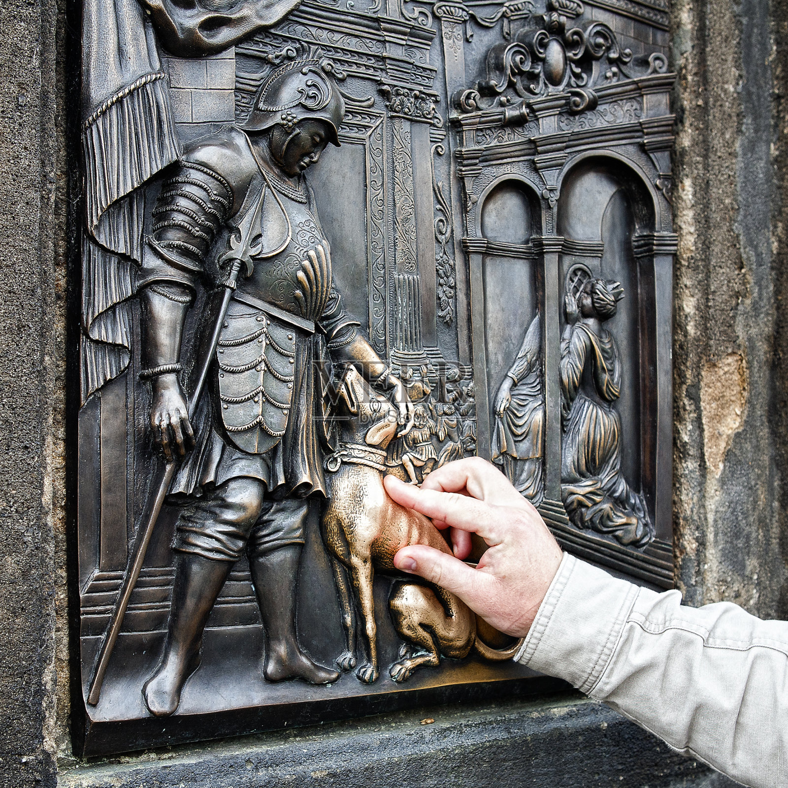 碰了运气照片摄影图片