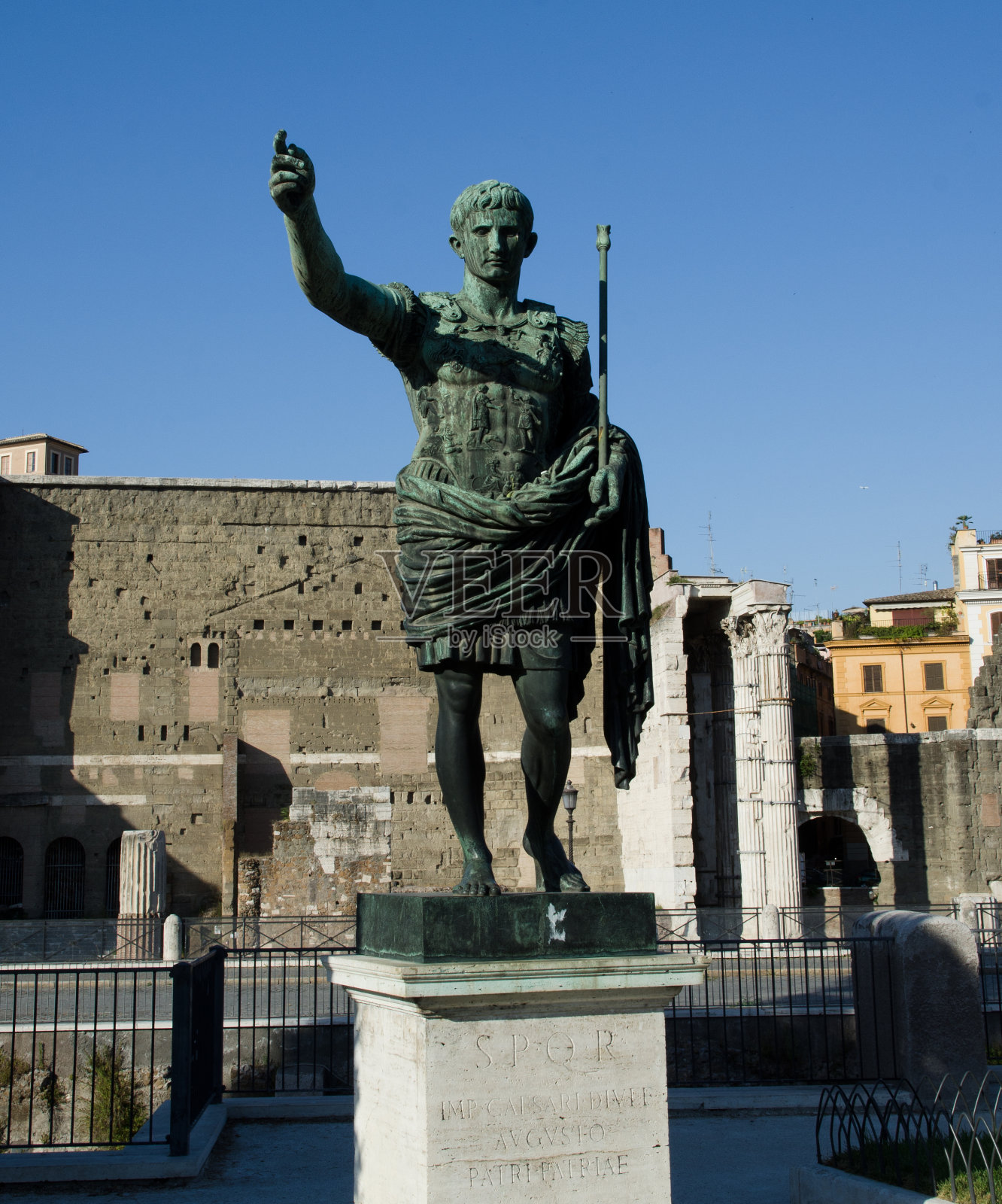 奥古斯特·凯撒照片摄影图片