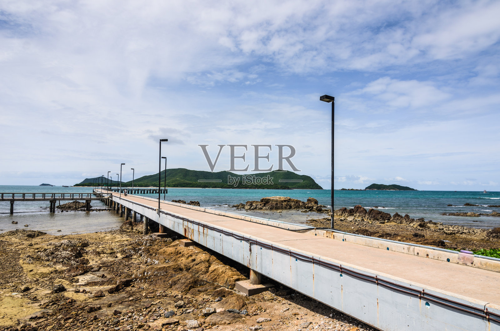 绿岛和海洋自然景观照片摄影图片