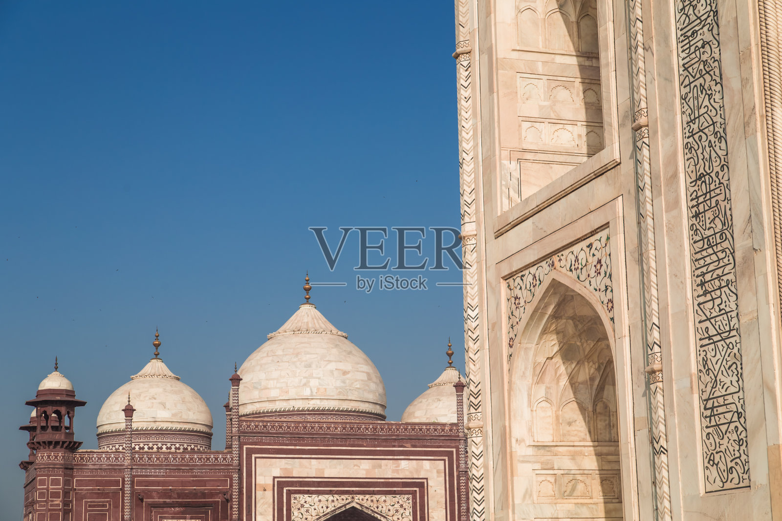 泰姬陵和清真寺照片摄影图片