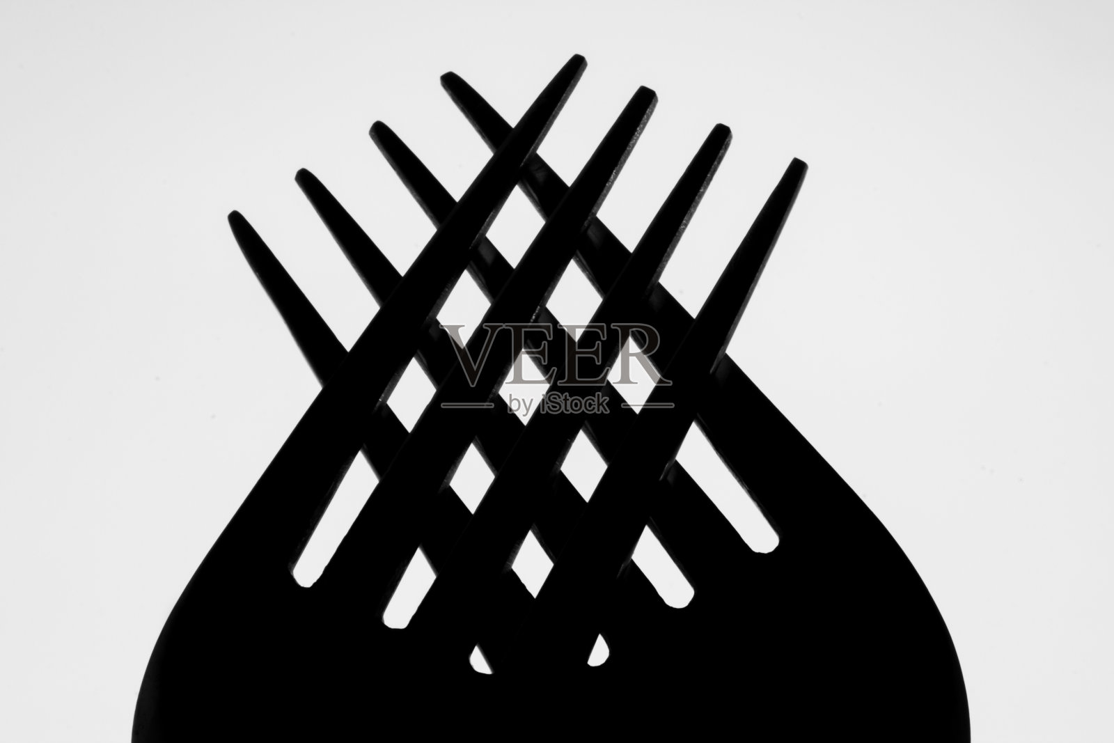 两个岔路口的剪影。照片摄影图片