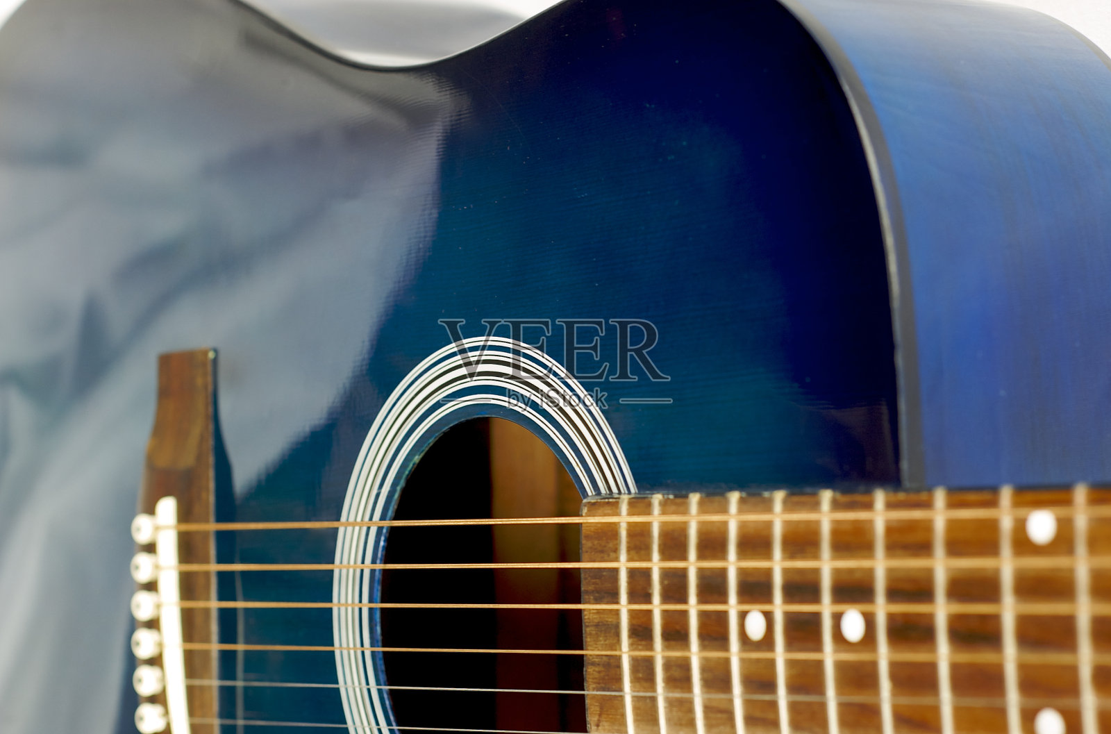 蓝色的吉他照片摄影图片