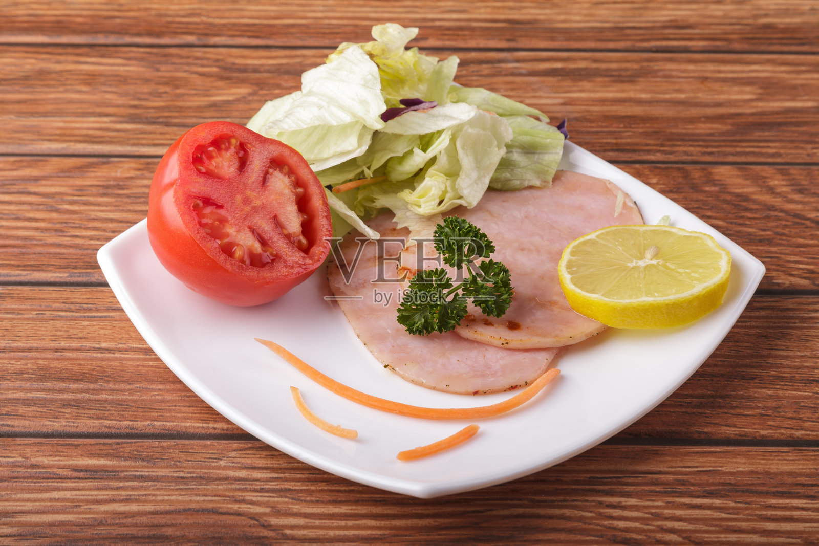 火鸡胸肉配沙拉照片摄影图片