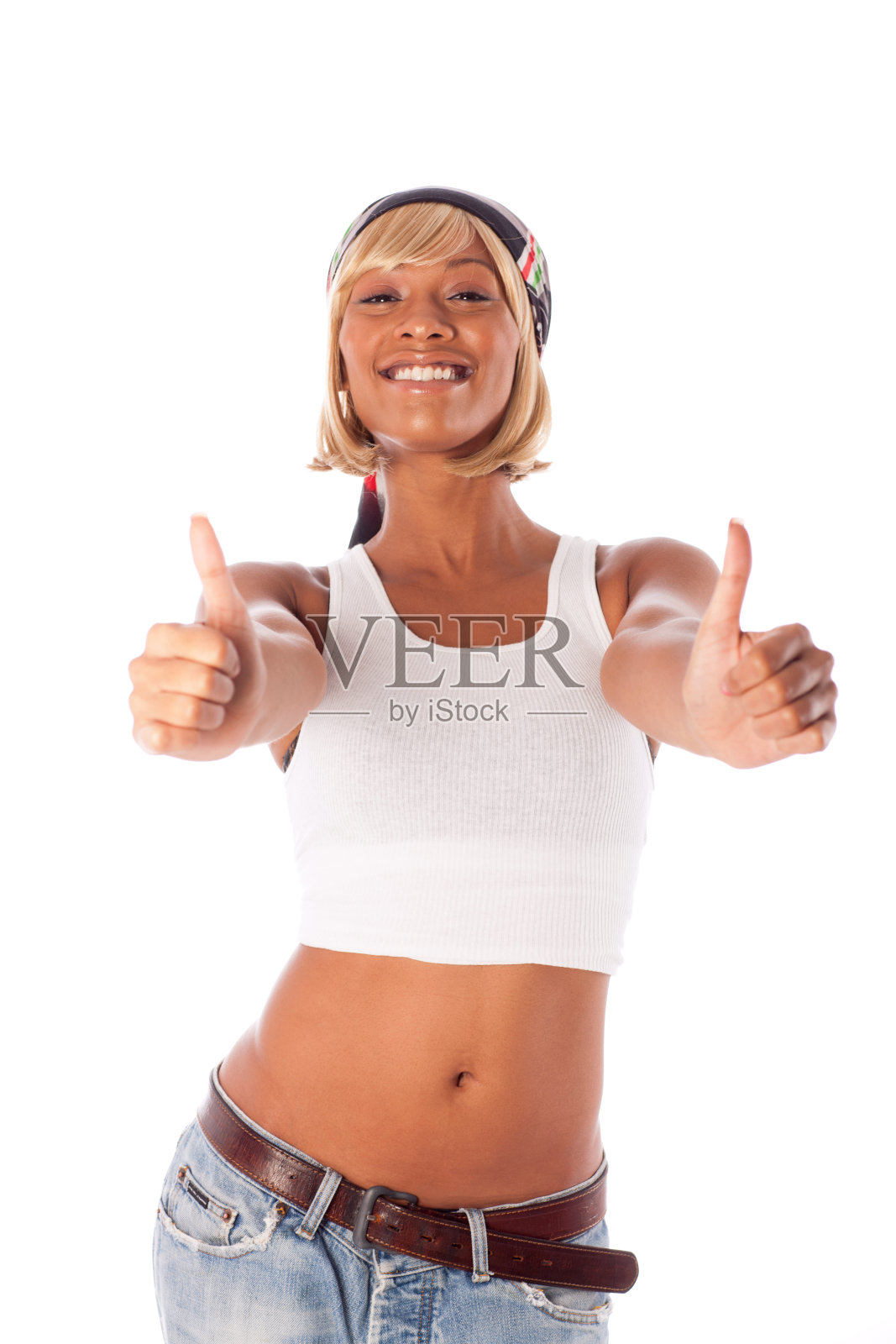 快乐的年轻女子竖起大拇指照片摄影图片