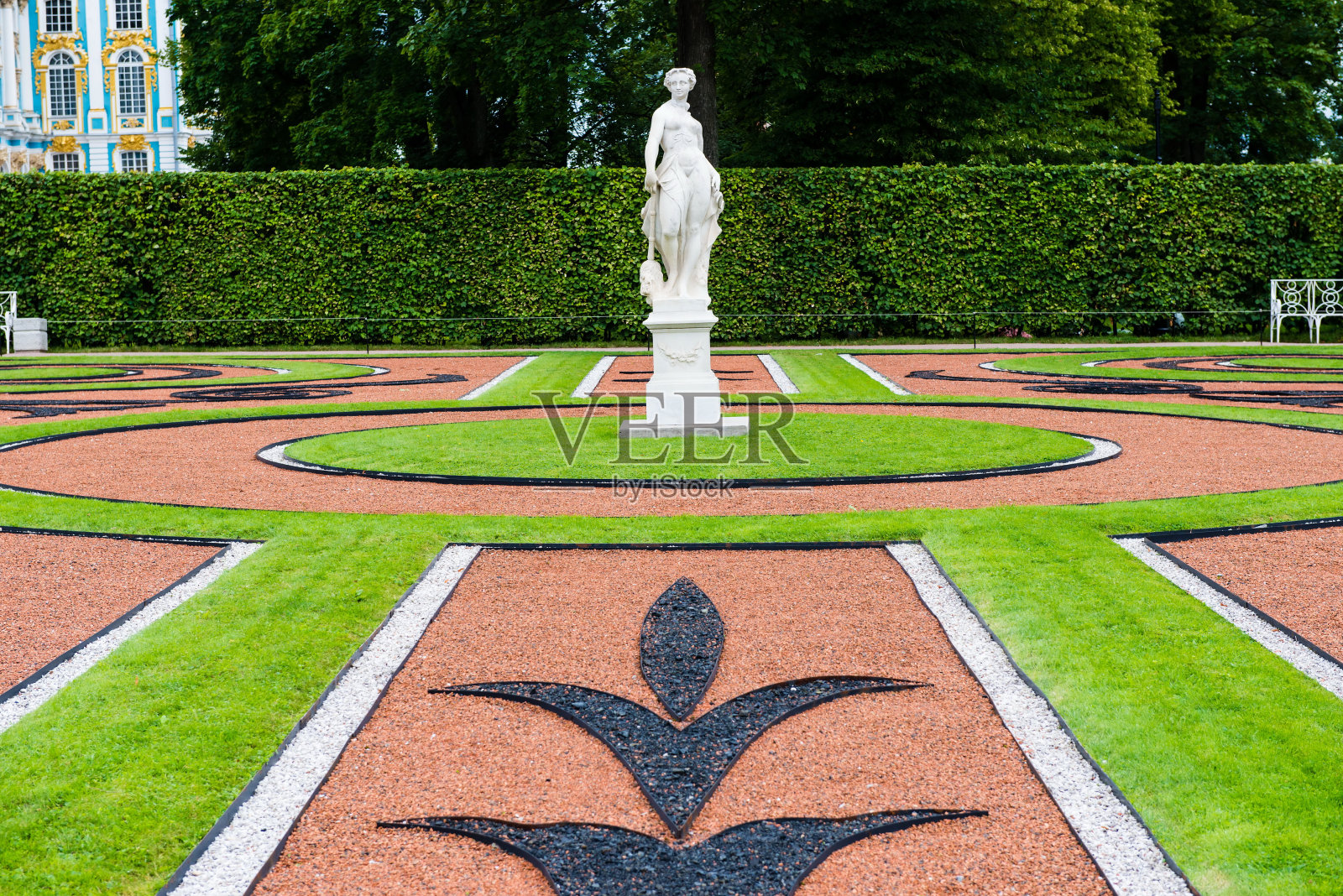 俄罗斯凯瑟琳宫花园雕像照片摄影图片